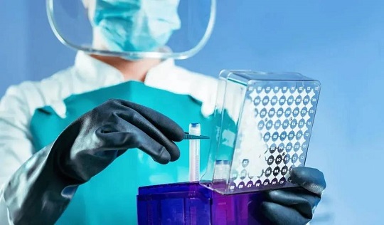 1642753945410760.jpg 干細(xì)胞治療白癜風(fēng)